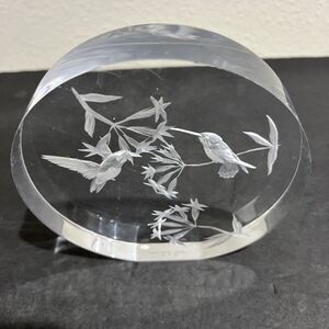 FRA Frank R. Albrecht HUMMINGBIRDS Etched Acrylic Lucite 1979 VTG Paperweight